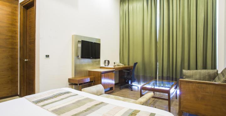 Oodles Hotel Нью-Дели Экстерьер фото