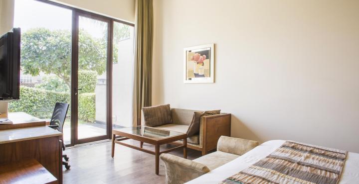 Oodles Hotel Нью-Дели Экстерьер фото